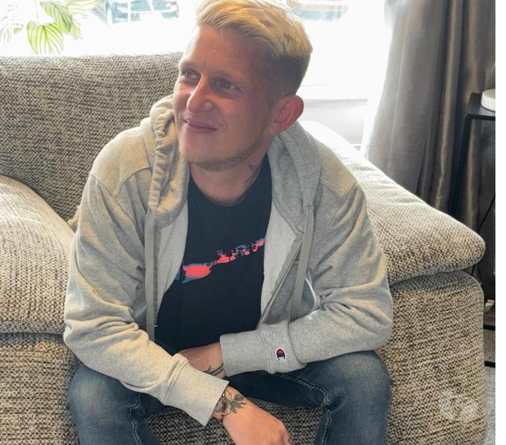  Gay massage West Midlands Dudley - Photos for Massage one to one