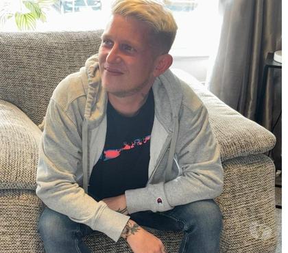 Gay escorts Halesowen Dudley - Photos for Massage one to one