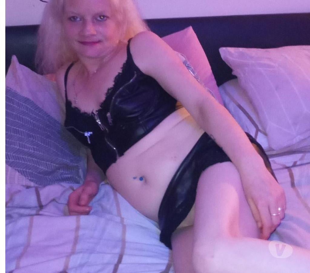 Escorts West Yorkshire Kirklees - Photos for SMALL BLONDE GIRL 30