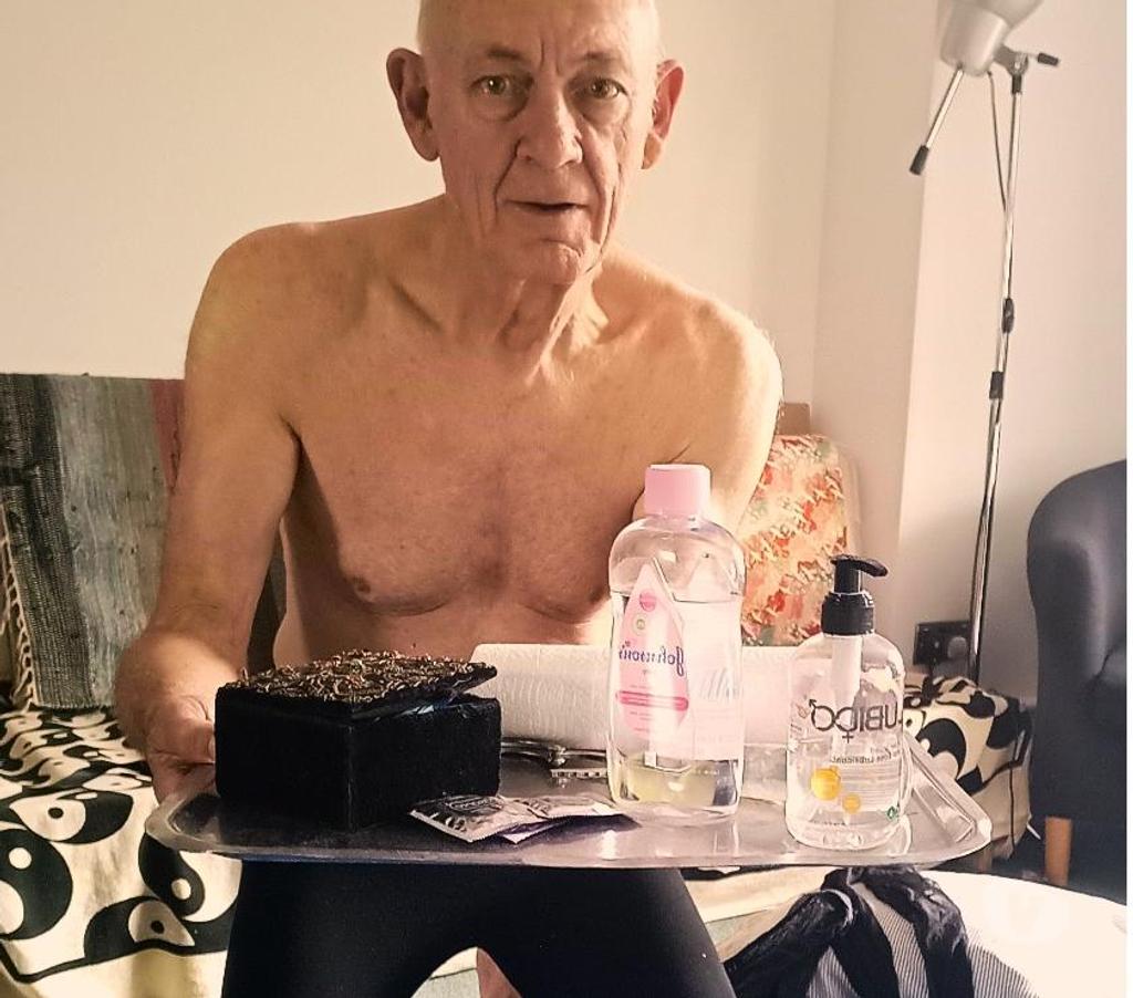 Escorts Kent Folkestone and Hythe - Photos for Vintage genderfluid massage for men and women