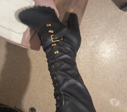 Escorts Northampton West Northamptonshire - Photos for RED HEADED HOT BLOODED MILF