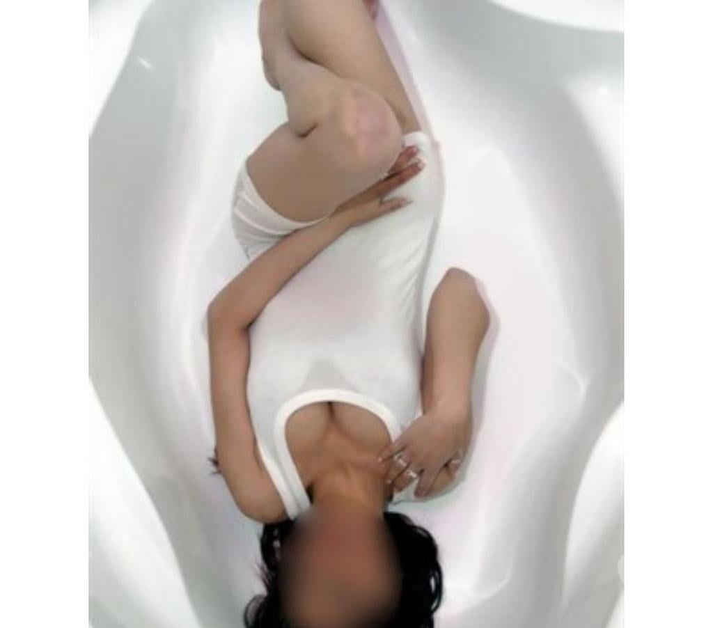 Escorts Kent Ashford - Photos for Tempting Emma for your Pleasure