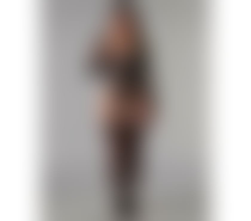 Escorts South West London Sutton - Photos for 💎 Classy & Curvy Brunette in Sutton 💎