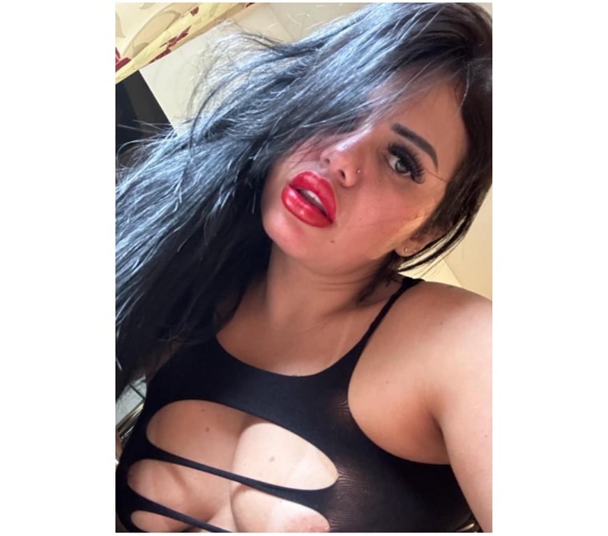 Escorts South West London Sutton - Photos for 🌟EXQUISITE LATIN RADIANCE -ELEGANT & CURVACEOUS 🌟