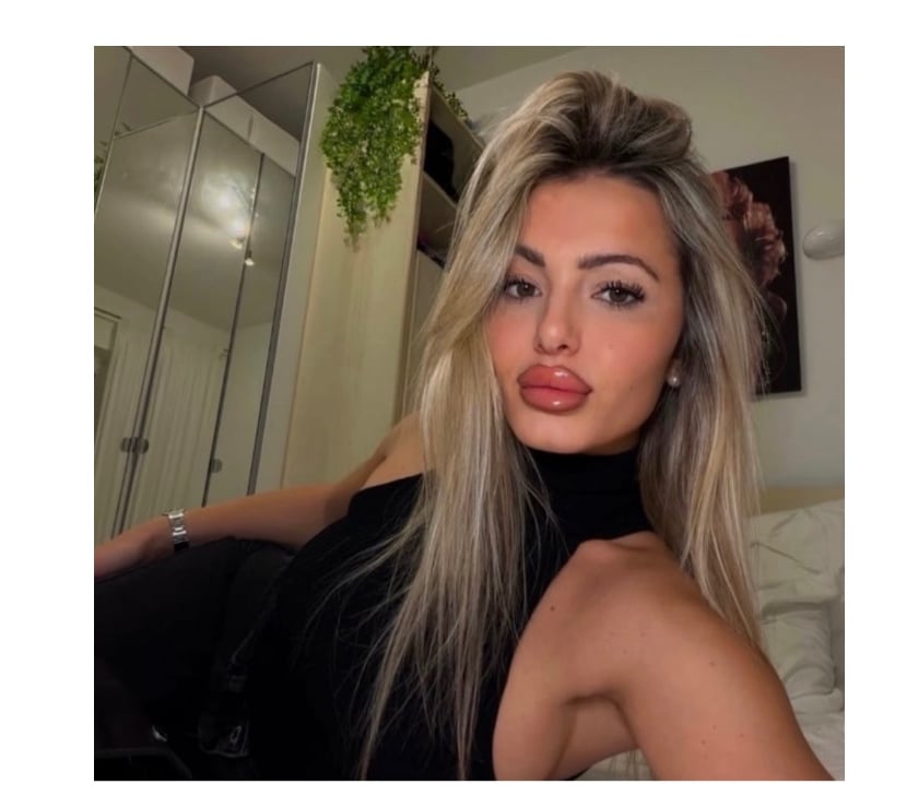 Escort Huddersfield Kirklees - Photos for Monica 1 hour £80 Huddersfiled