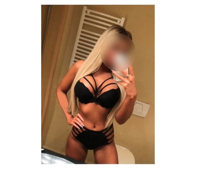 Escort Huddersfield Kirklees - Photos for Monica 1h £80 Hd15BQ