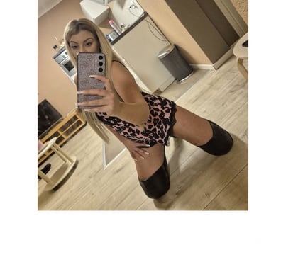 Escort Huddersfield Kirklees - Photos for Lady Kira New in Huddersfield