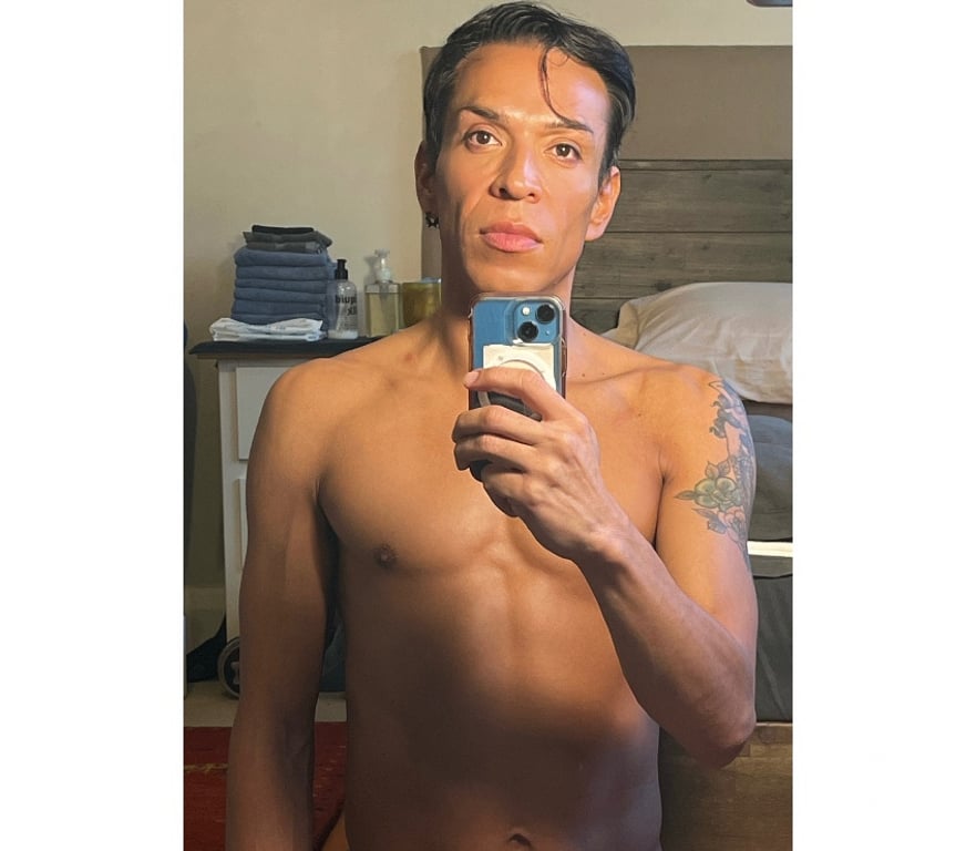 Escorts North London Palmers Green - North London - Photos for N13 4QG. Smooth Ass Silk Latino BOTTOM. EROTIC Massge+ More