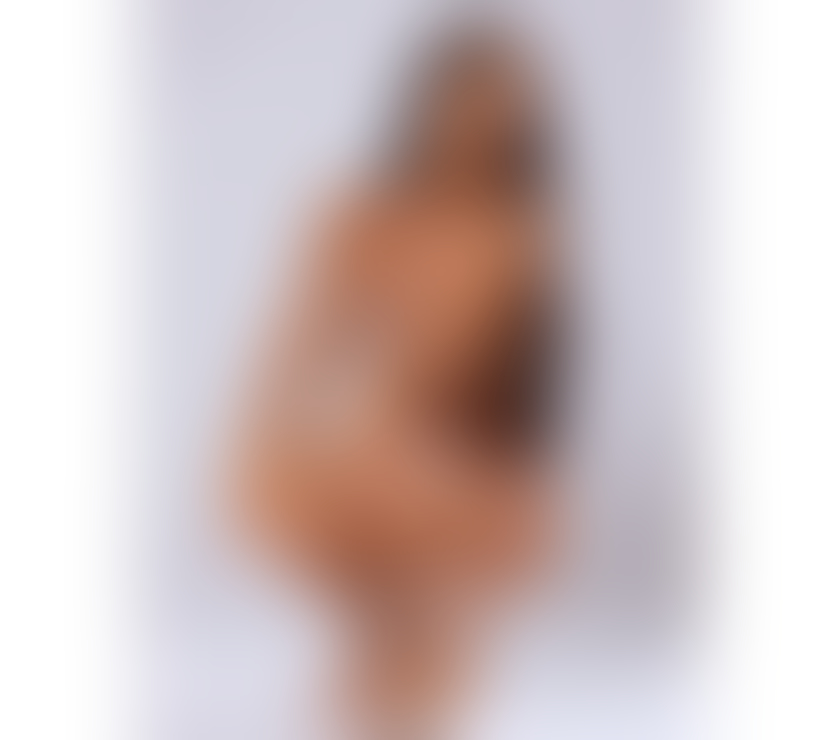 Photos for Stunning Brazilian TS model!! FIRST CLASS CAROL MATOS