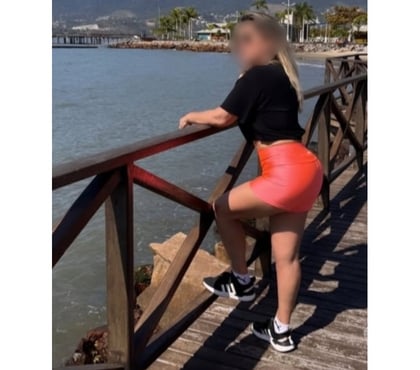 Escorts and Massages Bournemouth Bournemouth, Christchurch and Poole - Photos for Anne Mature curvy massause