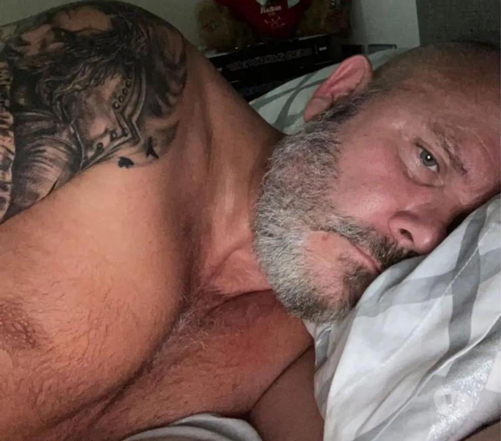  Gay massage West Yorkshire Wakefield - Photos for Gay Male Escort ~ Accom & Travel - 07785 780249