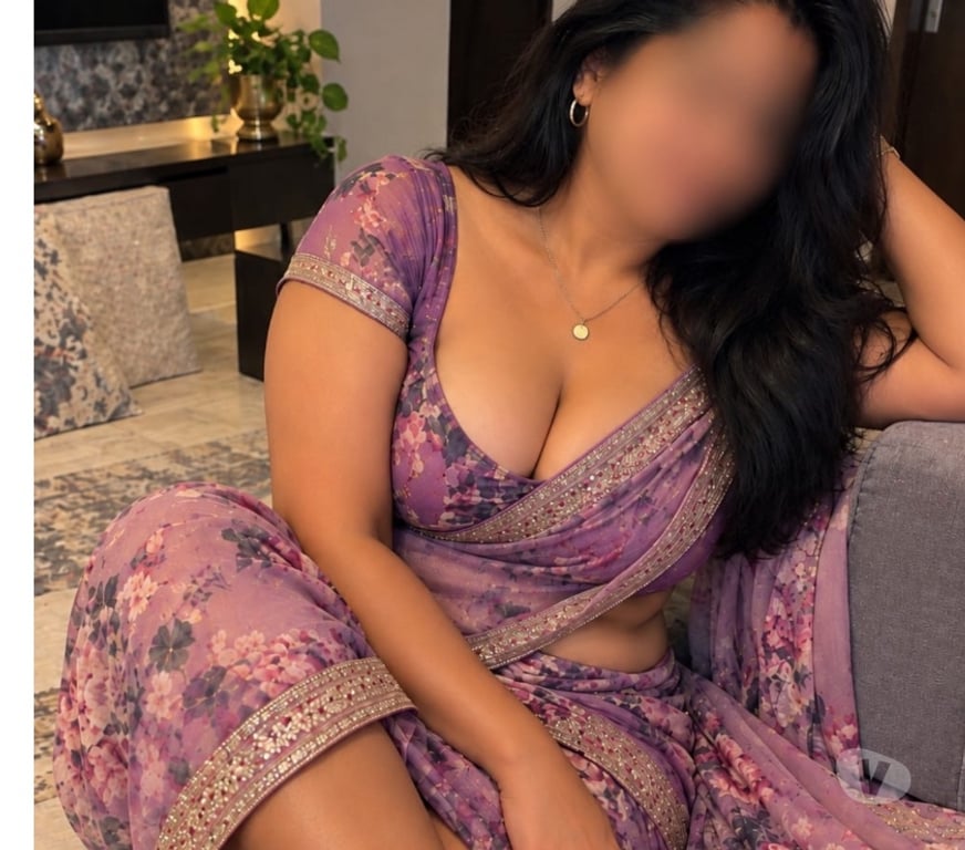 Escorts South West London Kingston upon Thames - Photos for Real No Rush genuine curvy Indian lady 😘