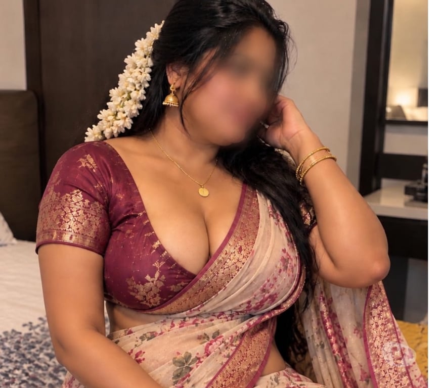 Escorts South West London Kingston upon Thames - Photos for Real No Rush genuine curvy Indian lady 😘