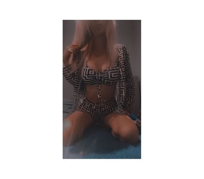 Escorts Ferniegair South Lanarkshire - Photos for Hi im new town only outcall karina
