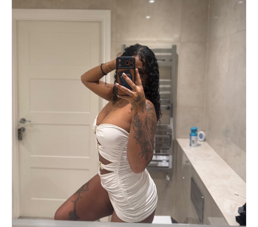 Escorts Hertfordshire Watford - Photos for YOUR GIRL NEXT DOOR ❤️ THAMYLIS ❤️ NEW IN TOWN