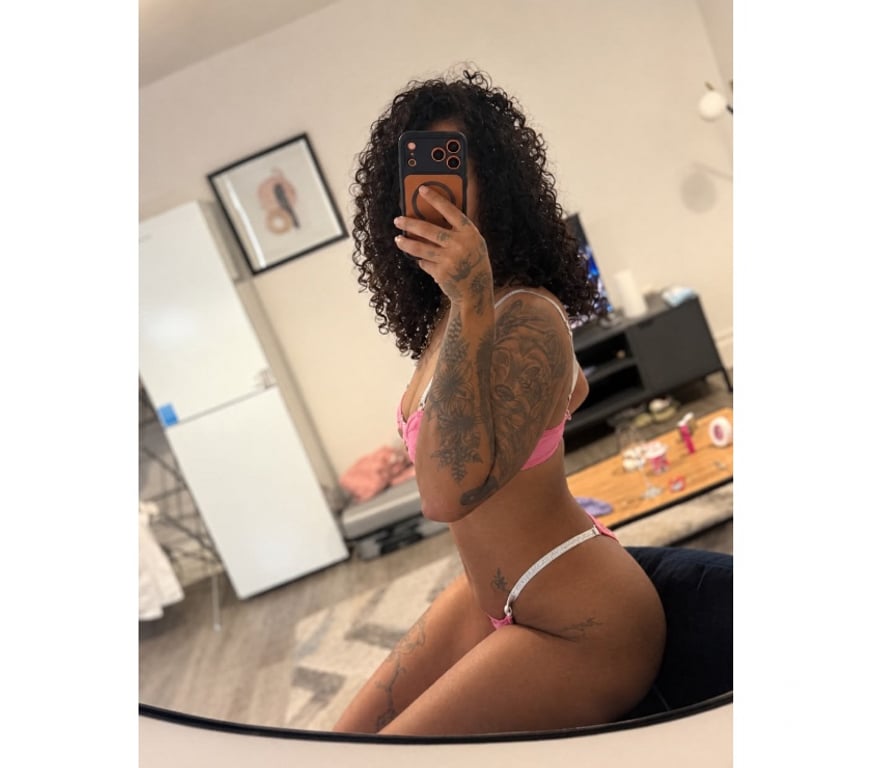 Escorts Hertfordshire Watford - Photos for YOUR GIRL NEXT DOOR ❤️ THAMYLIS ❤️ NEW IN TOWN