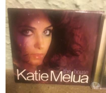 Miscellaneous Bovingdon Dacorum - Photos for CDs of Katie Melue x 3 £1 each