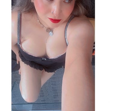 Escorts Watford Town Centre Watford - Photos for Pakistani and European mix ❤️