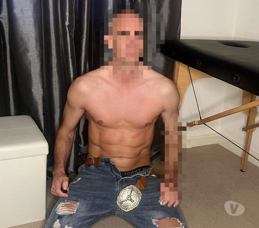 Escorts Buckinghamshire Milton Keynes - Photos for Male to Male Erotic Masseur Call In or Out