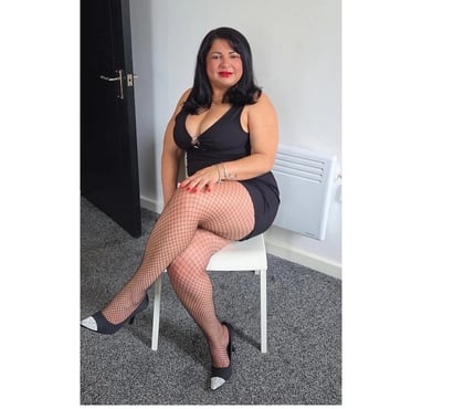 Escorts Stevenage Town Centre Stevenage - Photos for 🌶️ Julie GFE Super BUSTY party girl 🇧🇷