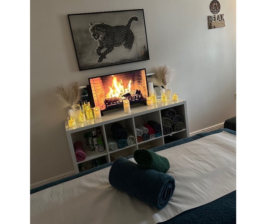 Full body massage East London Havering - Photos for 🌿Experience the Art of Relaxation🌿