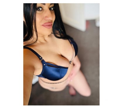 Escort Middleton Rochdale - Photos for LESLIE 🥳PARTY girl💥🔞😈LET'S FUNN 🔥