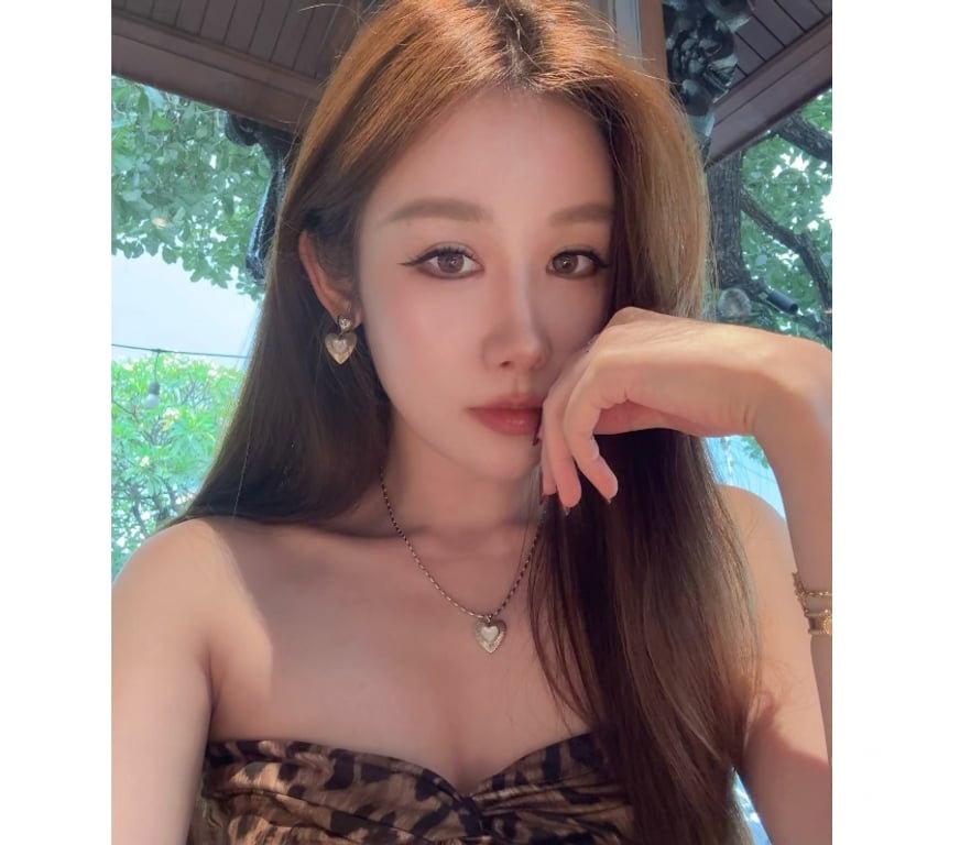 Escorts Surrey Woking - Photos for 🍒NEW Petite🔞Stunning Asian Girl in GU22🍒NO RUSH