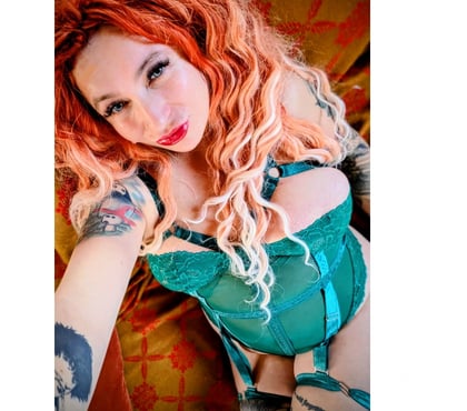  Escorts Eastbourne Town Centre Eastbourne - Photos for Cuuurvy, delicious Angie 🥰🦄 Treat yourself, boo ❤️