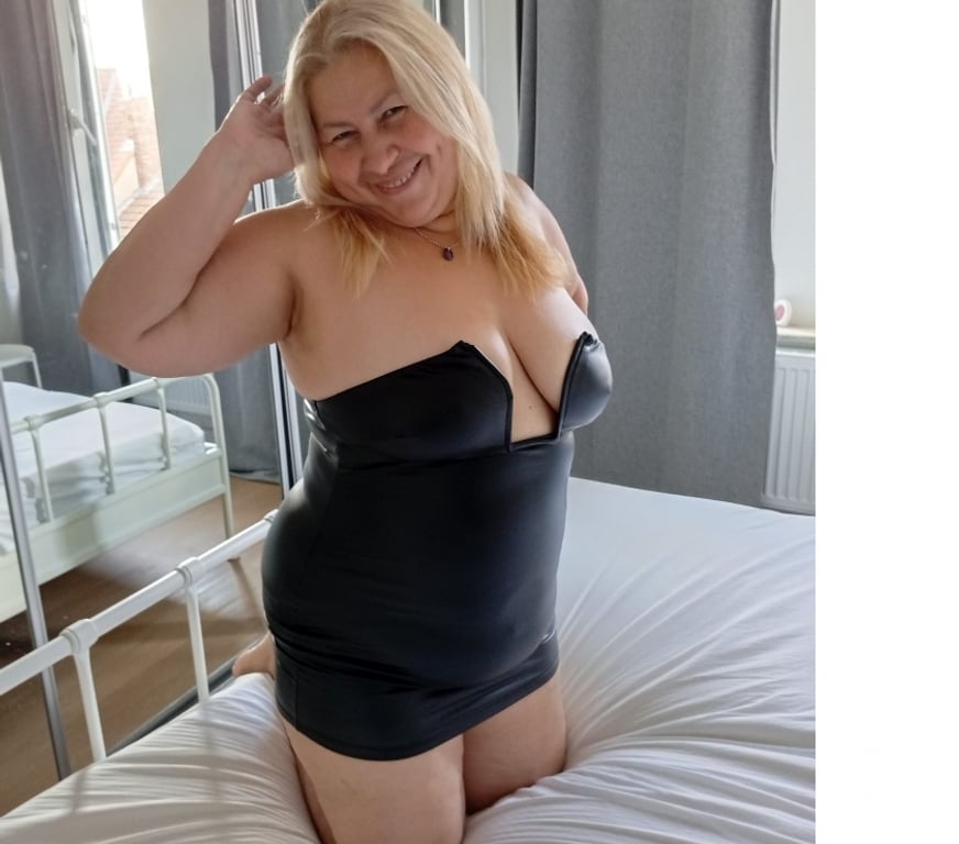 Escorts West Midlands Walsall - Photos for Ana im.now here bby just 1 week