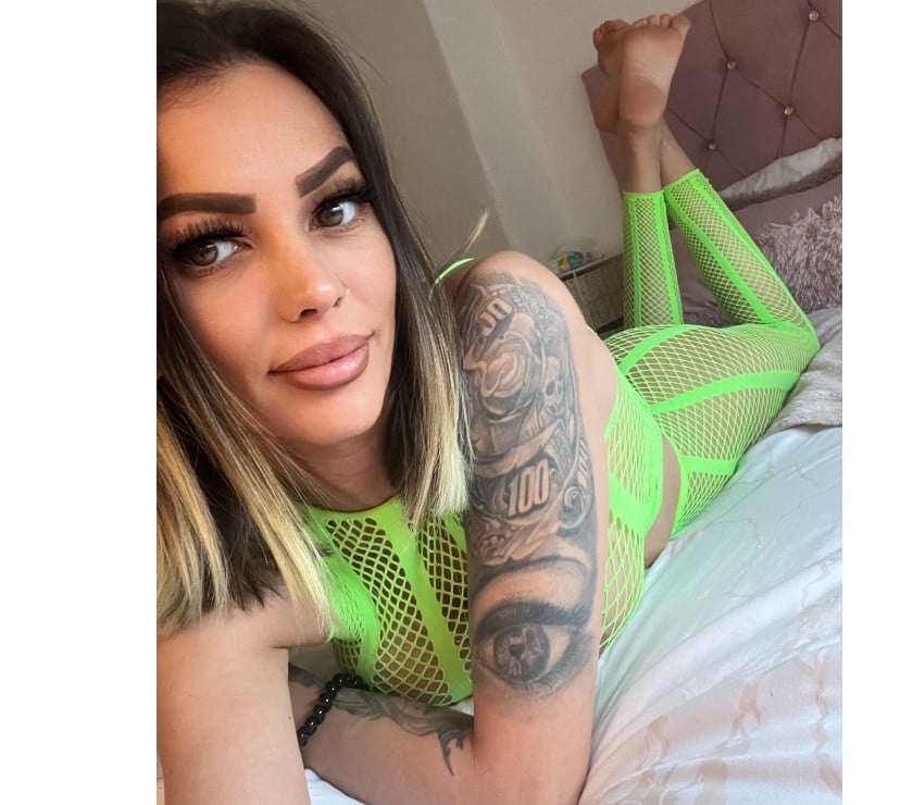  Escorts Burnham Trading Park Burnley - Photos for 💓REAL PHOTO💓CONFIRM WHATSAPP💓