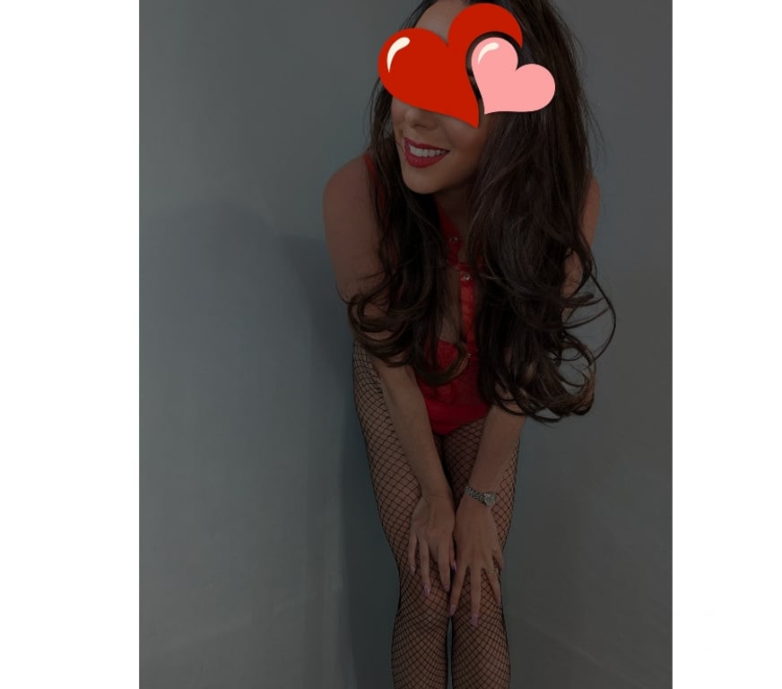 Escorts Merseyside Sefton - Photos for Sexy Scouse sub - available for GFE north Liverpool