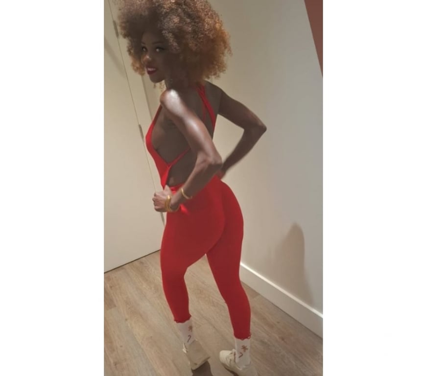 Escorts Belfast Belfast City Centre (South) - Belfast - Photos for Hot ebony black chocolate ...
