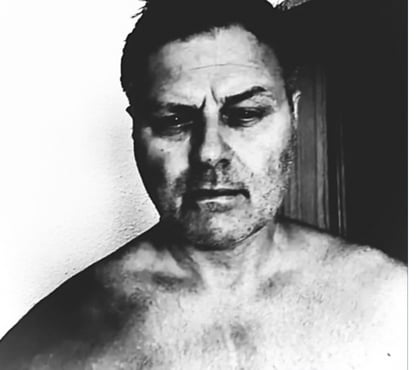 Gay Escorts Birmingham City Centre Birmingham - Photos for Shower fresh, relaxed, discretion assured.