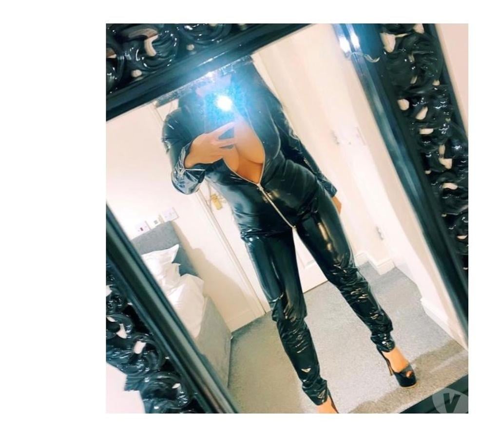 Escorts Devon Plymouth - Photos for Mistress Meduza.3 Day here latex pvc BDSM