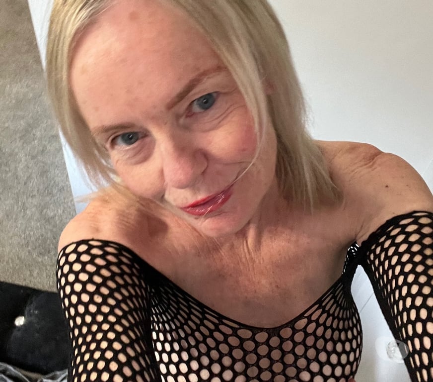 Adult Entertainment Greater Manchester Manchester - Photos for Naughty Cougar at your service XXX