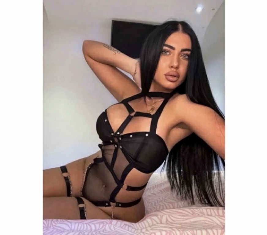 Escorts West Yorkshire Bradford - Photos for Hi I’m Caterina party girl and very hot 🫦🫦🔥
