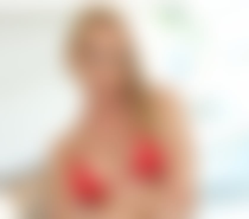 Escorts Bedfordshire Luton - Photos for New Party Blondie. Real pic.