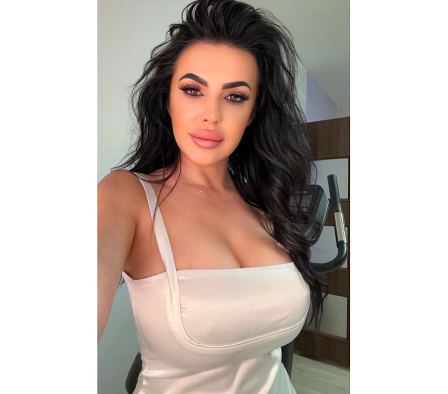 Escorts Bristol Bristol City Centre - Bristol - Photos for Hot girl Delight ❤️ 🫦PARTY GIRL 🥂@WO🫦