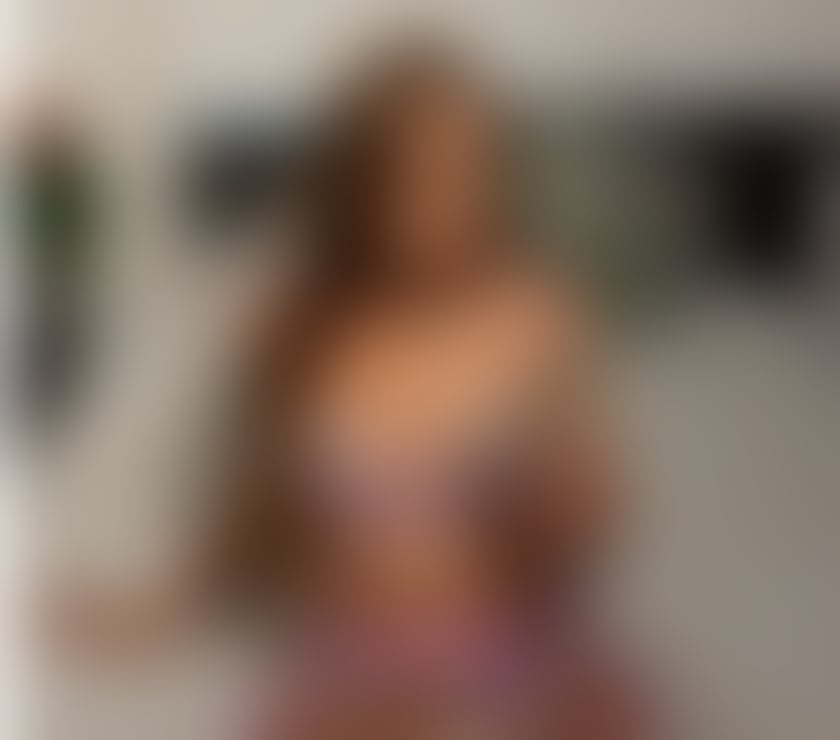 South Wimbledon - South West London — Wimbledon , South Wimbledon, Merton Brazilian party Girl