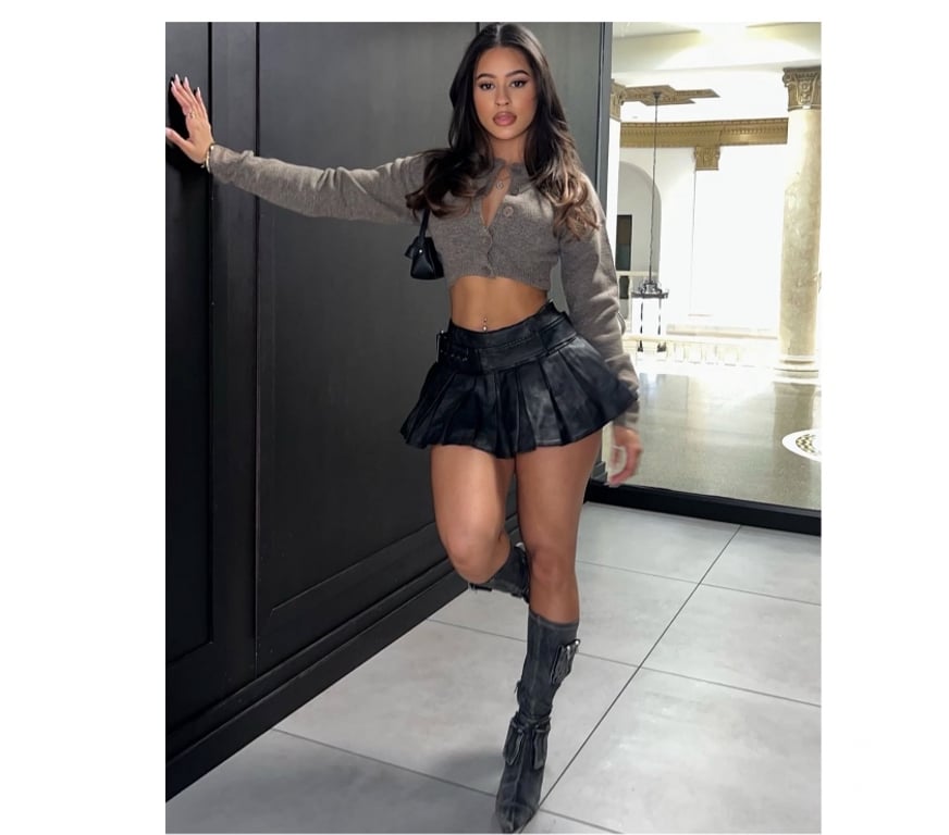 Escorts South West London South Wimbledon - South West London - Photos for Wimbledon , South Wimbledon, Merton Brazilian party Girl