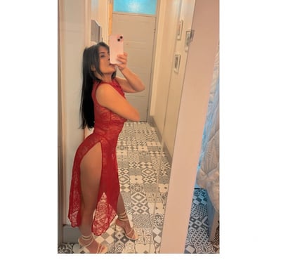 Escorts South Wimbledon South West London - Photos for Wimbledon , South Wimbledon, Merton Brazilian party Girl