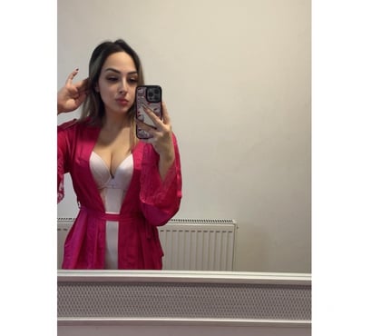 Escorts South Wimbledon South West London - Photos for Wimbledon , South Wimbledon, Merton Brazilian party Girl