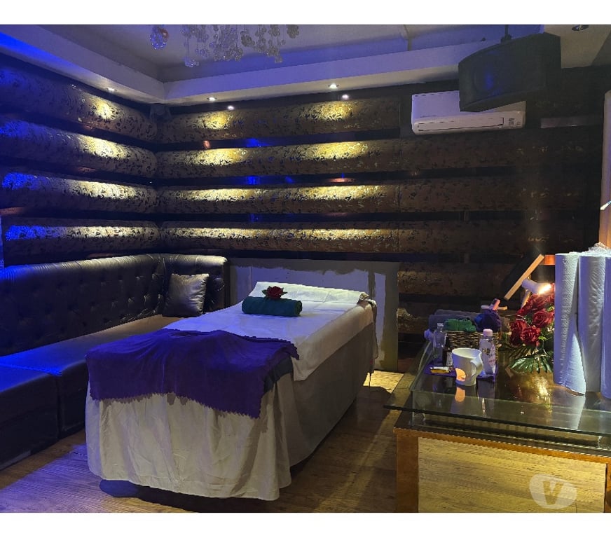 Escorts West Yorkshire Kirklees - Photos for Full body hot oils massage