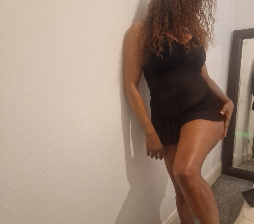 Escorts Paddington West London - Photos for Chocolates are for tasting