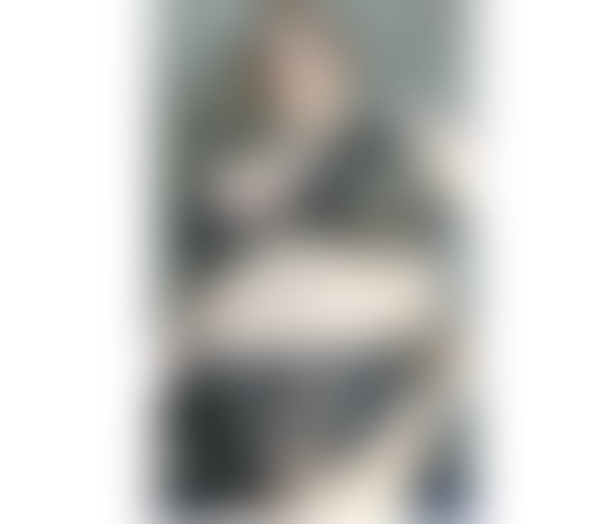 Escorts South East London Norwood Junction Station - South East London - Photos for American BBW Busty Bella!