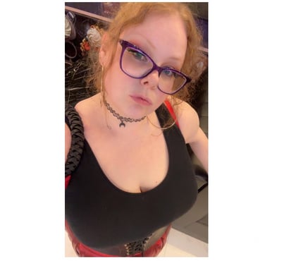 Escort Norwood Junction Station South East London - Photos for American BBW Busty Bella!