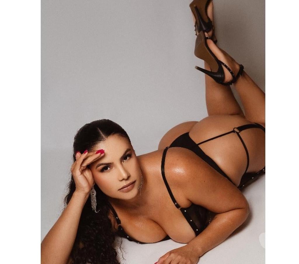 Escorts Oxfordshire Oxford - Photos for BRAZILIAN 🇧🇷 BRUNETTE BIG ASS🍑REAL PHOTOS
