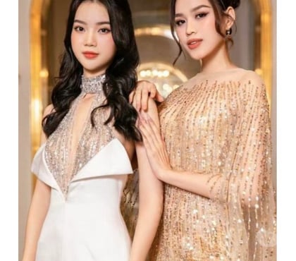 WhatsApp Escorts & Erotic Massage East Ham Station East London - Photos for 🥰 Whatsapp🔥 07591618008🥰Party Girls💋