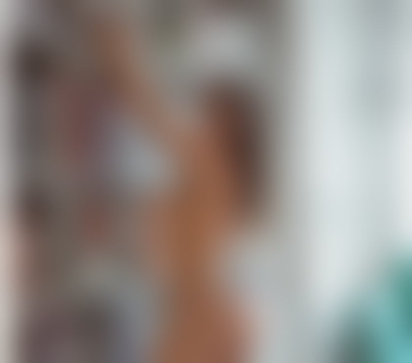 Trans Escorts South East London Bromley - Photos for Brazilian body GYM Thays young 🧠🩷💚