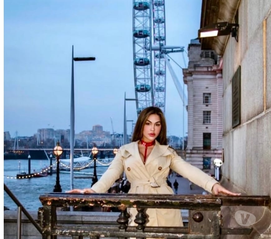 Trans Escorts South East London Bromley - Photos for Brazilian body GYM Thays young 🧠🩷💚